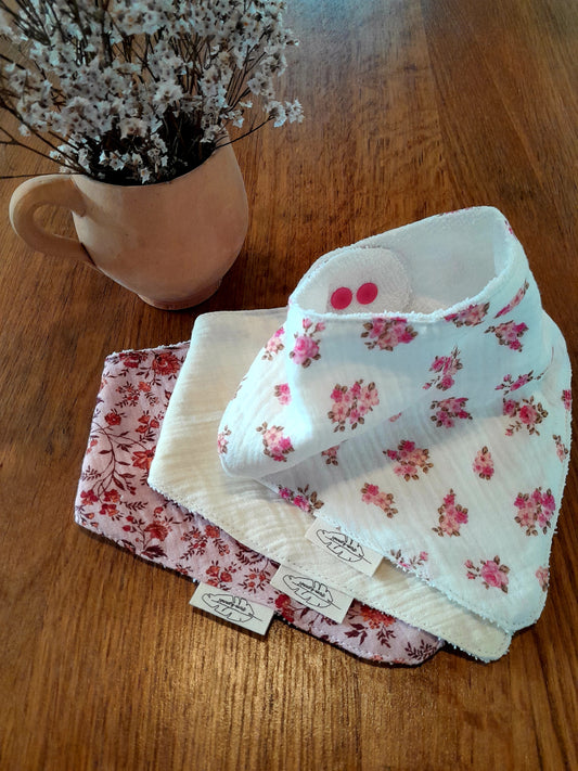 Lot de 3 bavoirs "bandana" à partir de 6 mois