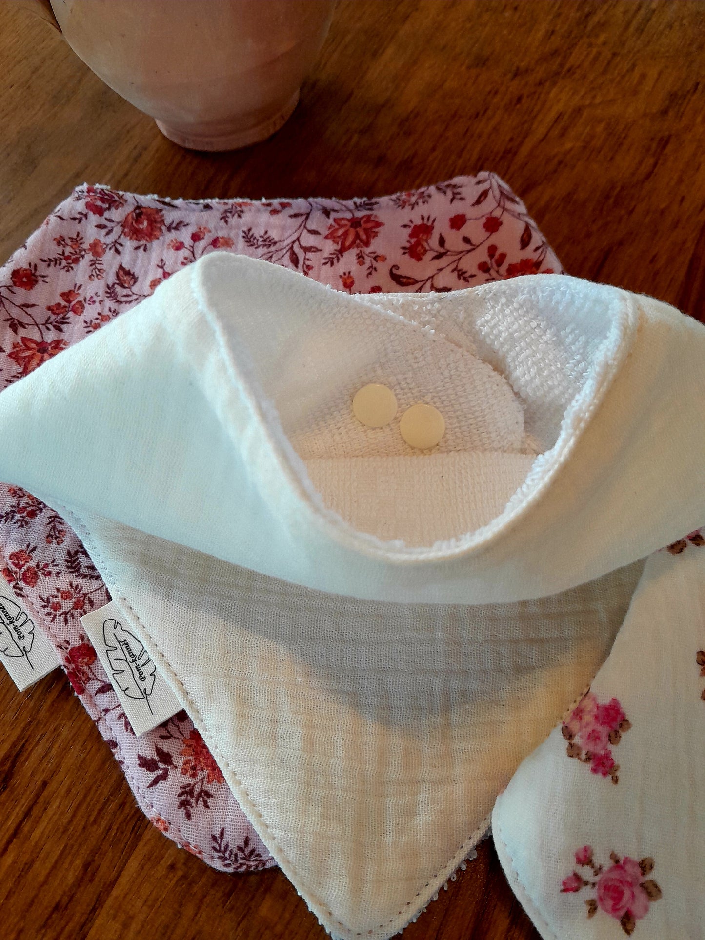 Lot de 3 bavoirs "bandana" à partir de 6 mois